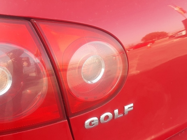 Lampa zespolona tylna lewa wewnętrzna 1K6945093G VAG