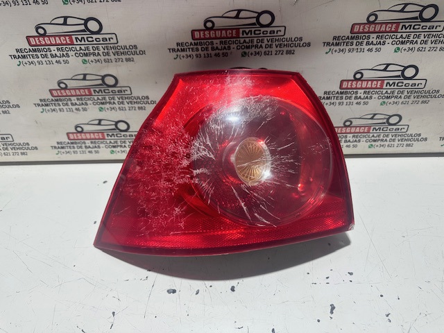 Lampa zespolona tylna lewa zewnętrzna 1K6945095G VAG