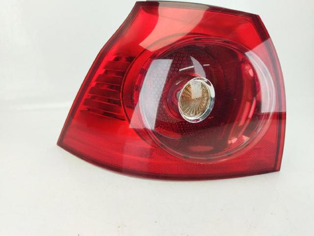 Lampa zespolona tylna lewa zewnętrzna 1K6945095Q VAG
