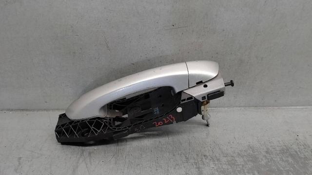 Klamka drzwi lewych zewnętrzna przednia/tylna 1K8837205E VAG