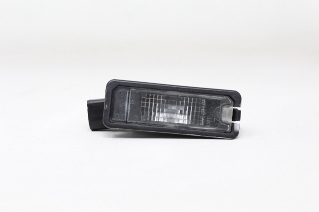 Lampa oświetlenia tylnej tablicy rejestracyjnej 1K8943021 VAG