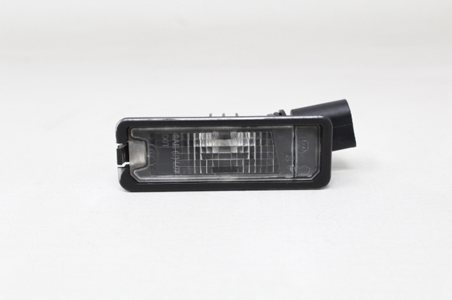 Lampa oświetlenia tylnej tablicy rejestracyjnej 1K8943021 VAG