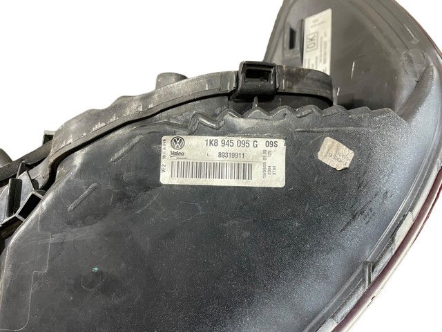 Lampa zespolona tylna lewa 1K8945095G VAG