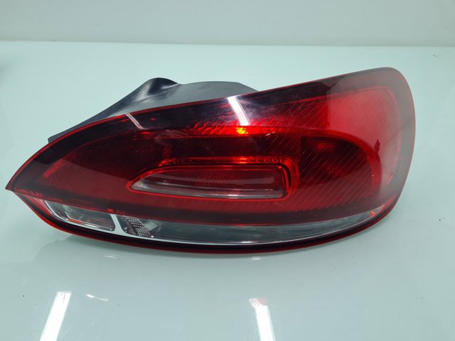 Lampa zespolona tylna prawa 1K8945096G VAG