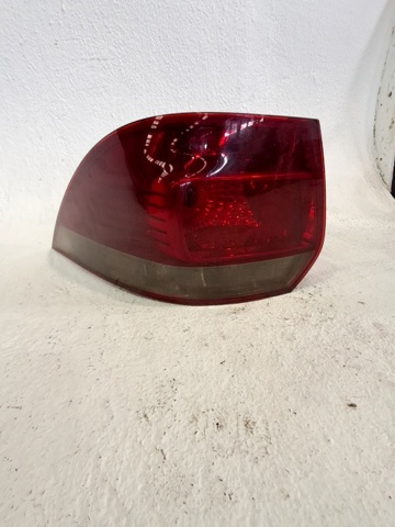 Lampa zespolona tylna lewa Volkswagen Golf 5 1K1