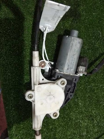 Mechanizm podnoszenia szyby drzwi przednich prawych Seat Toledo 1 1L