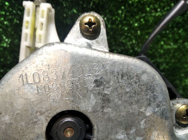 Mechanizm podnoszenia szyby drzwi przednich prawych Seat Toledo 1 1L