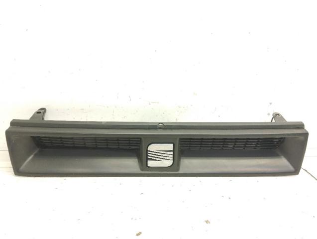Atrapa chłodnicy 1L0853653 VAG