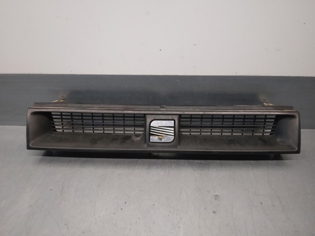 Atrapa chłodnicy 1L0853653 VAG