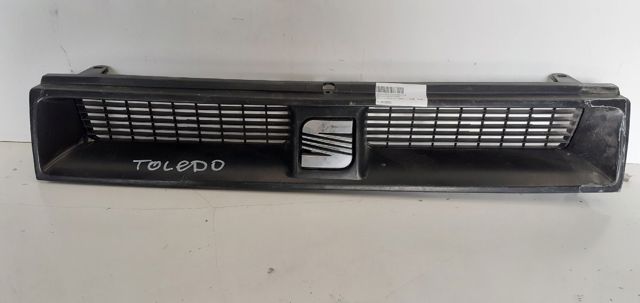 Atrapa chłodnicy 1L0853653 VAG