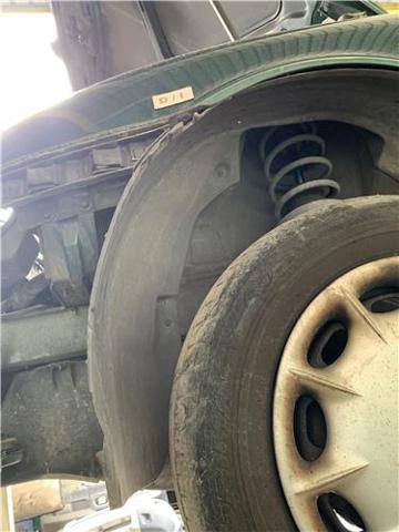 Nadkole błotnika przedniego lewe 1M0809961F VAG