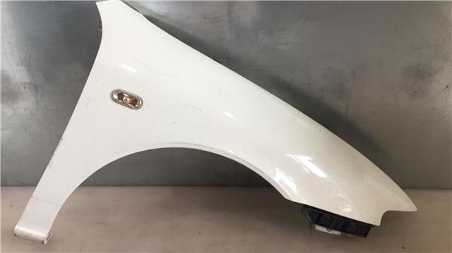 Błotnik przedni prawy 1M0821022 VAG