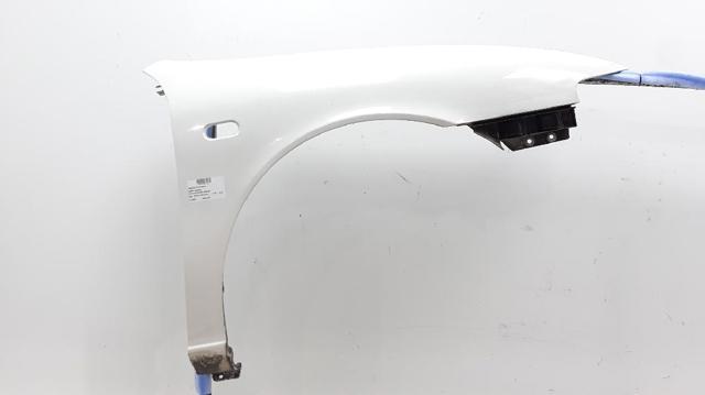 Błotnik przedni prawy 1M0821022 VAG