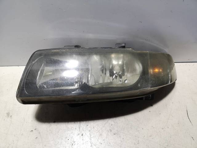 Reflektor lewy 1M1941001D VAG