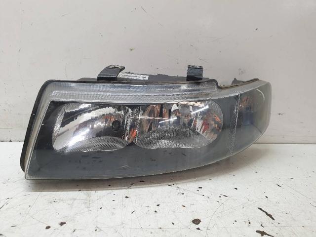 Reflektor lewy 1M1941015 VAG