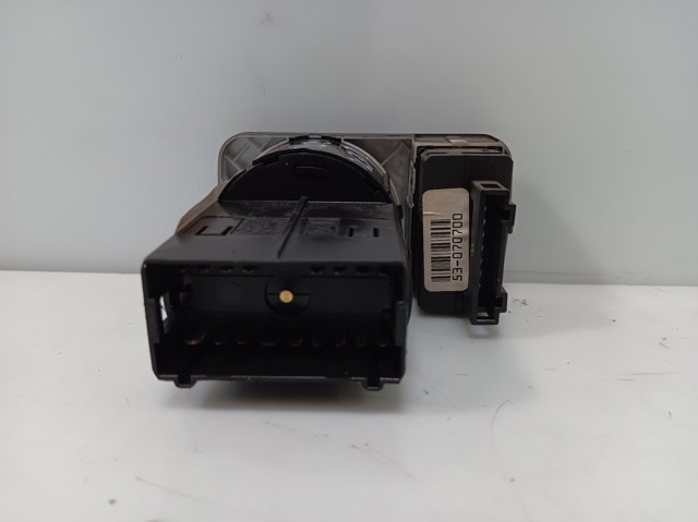 1M1941531E VAG