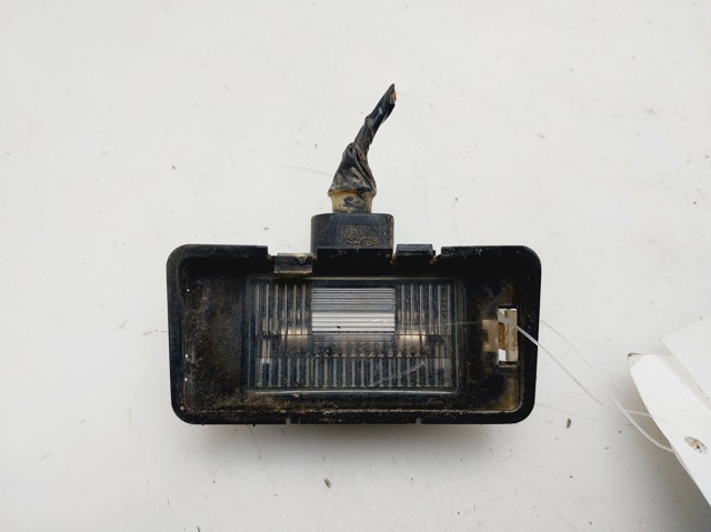 Lampa oświetlenia tylnej tablicy rejestracyjnej 1M6943021 VAG
