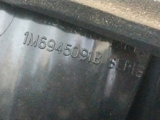 Lampa zespolona tylna lewa zewnętrzna 1M6945091B VAG