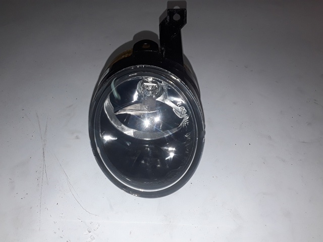 Reflektor przeciwmgielny Volkswagen Touran