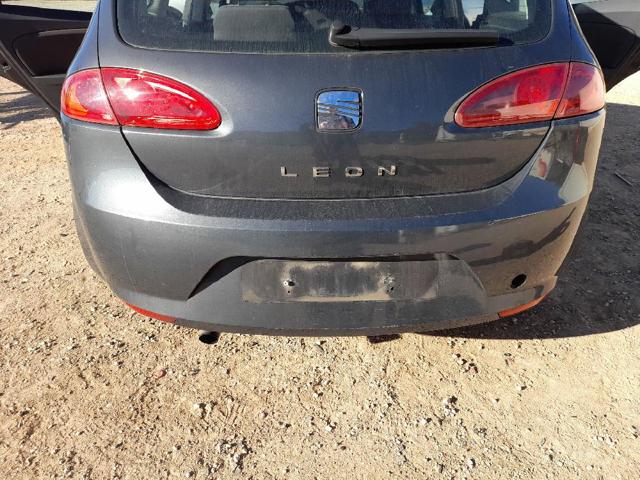 Zderzak tylny 1P0807421 VAG