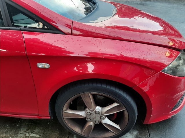 Błotnik Seat Leon