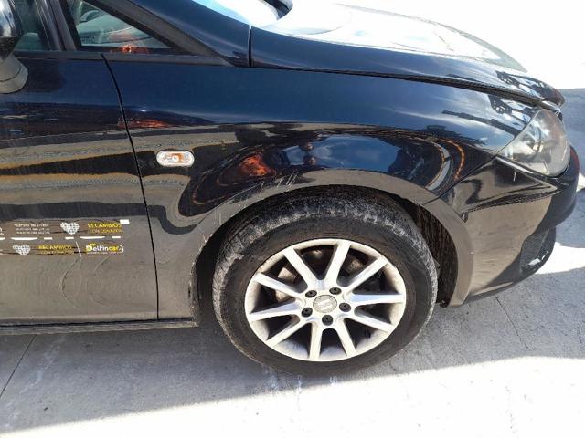 Błotnik przedni prawy 1P0821022A VAG