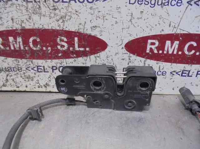 Zamek maski Seat Leon