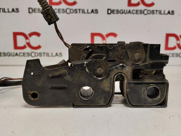 Zamek maski 1P0823509F VAG