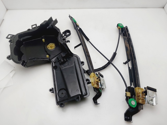 Mechanizm podnoszenia szyby drzwi przednich lewych 1P0837461A VAG