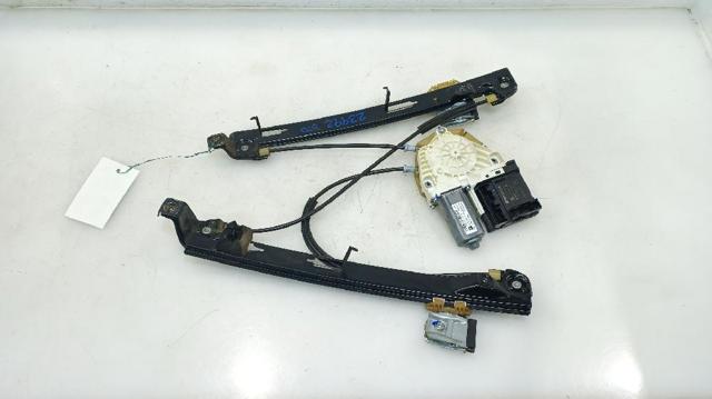 Mechanizm podnoszenia szyby drzwi przednich prawych 1P0837462A VAG