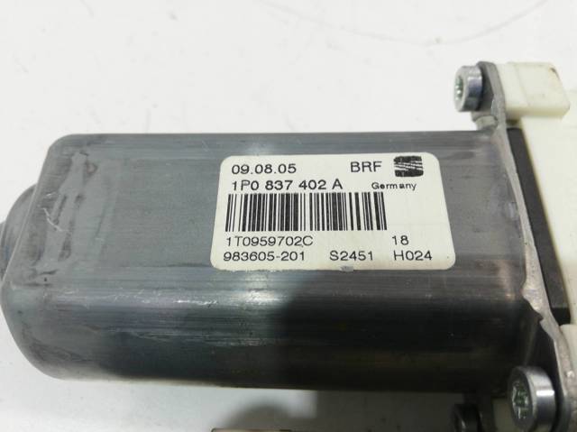Mechanizm podnoszenia szyby drzwi przednich prawych 1P0837462A VAG