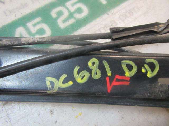 Mechanizm podnoszenia szyby drzwi przednich prawych 1P0837462A VAG