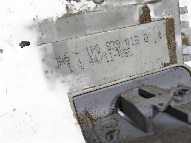 Zamek drzwi tylnych lewych 1P0839015 VAG