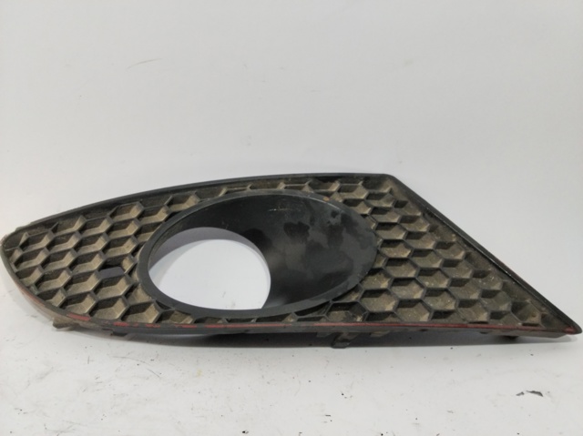 Obrzeże lampy przeciwmgielnej prawej 1P0853666A VAG