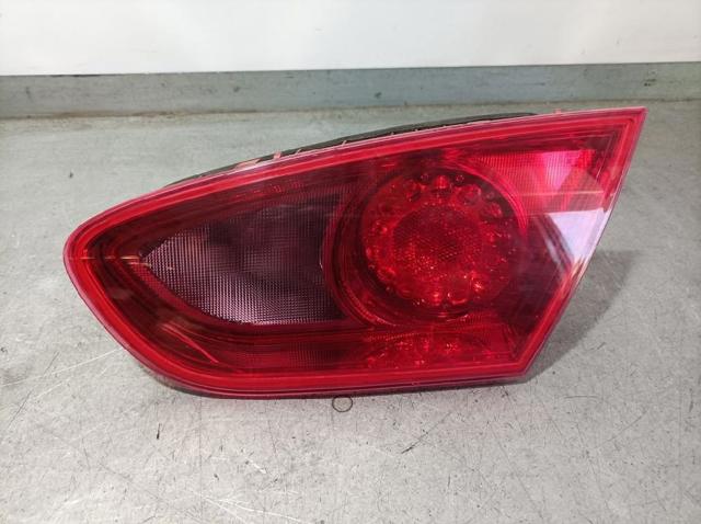 Lampa zespolona tylna prawa wewnętrzna 1P0945094F VAG