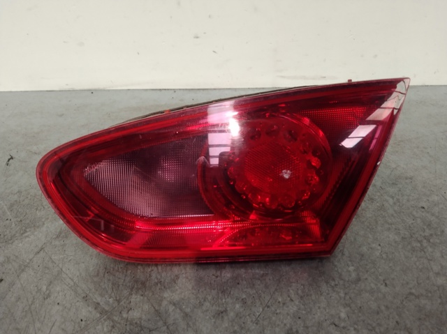 Lampa zespolona tylna prawa wewnętrzna 1P0945094F VAG