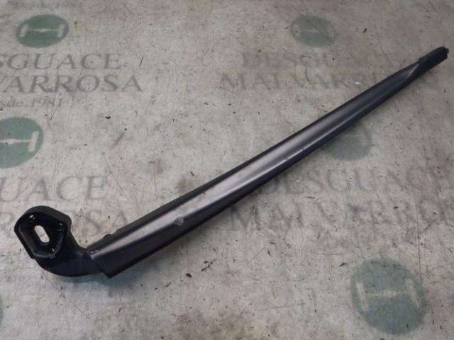 Ramię wycieraczki szyby przedniej 1P0955409A1P9 VAG