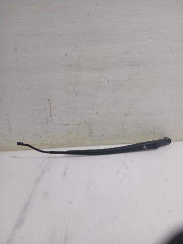 Ramię wycieraczki szyby przedniej 1P0955409A1P9 VAG