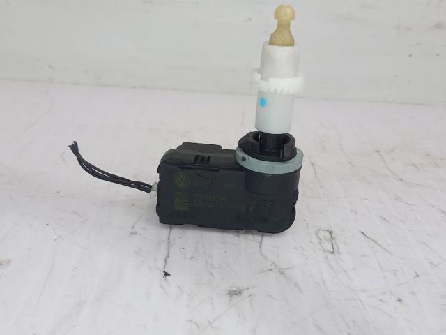 Korektor swiatel Volkswagen Passat 3C2