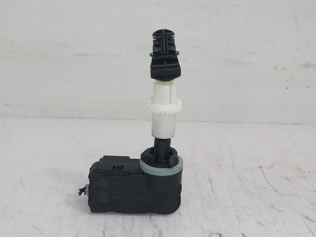 Korektor swiatel Volkswagen Passat 3C2
