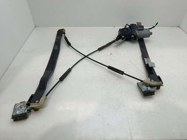 Mechanizm podnoszenia szyby drzwi przednich prawych 1S71F23200BS FORD