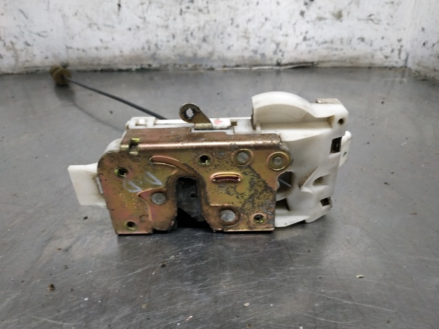 Zamek drzwi przednich prawych 1S7AF21812KA FORD