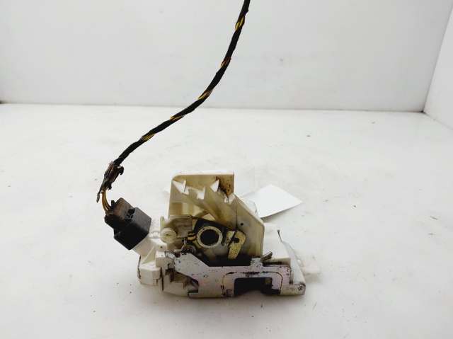 Zamek drzwi przednich prawych 1S7AF21812KA FORD