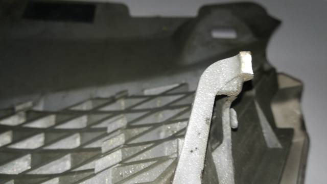 Atrapa chłodnicy Ford Mondeo 3 B4Y