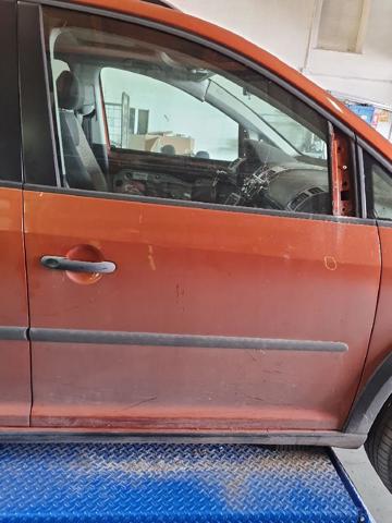 Drzwi przednie prawe 1T0831056AA VAG