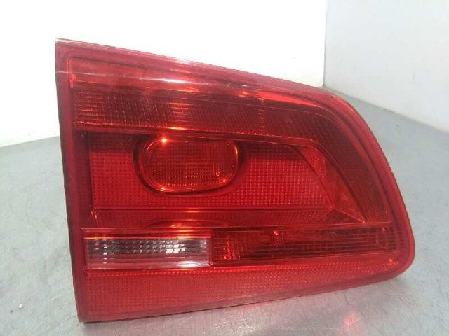 Lampa zespolona tylna prawa wewnętrzna 1T0945094 VAG