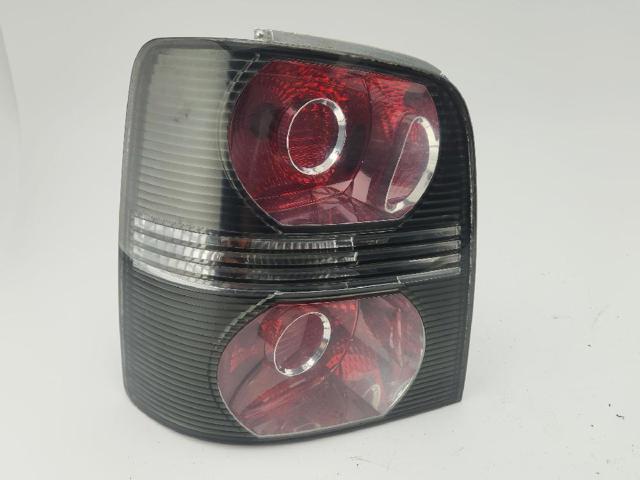 Lampa zespolona tylna lewa 1T0945095P VAG