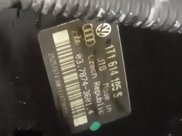 Wzmacniacz próżniowy hamulców 1T1614105S VAG