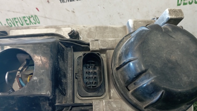 Reflektor prawy 1U1941016E VAG
