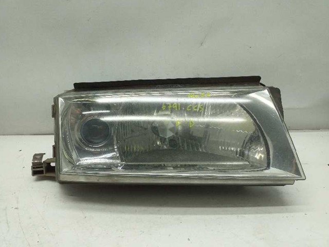 Reflektor prawy 1U1941018N VAG